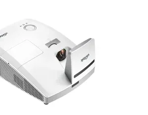 VIVITEK D755WT Projector